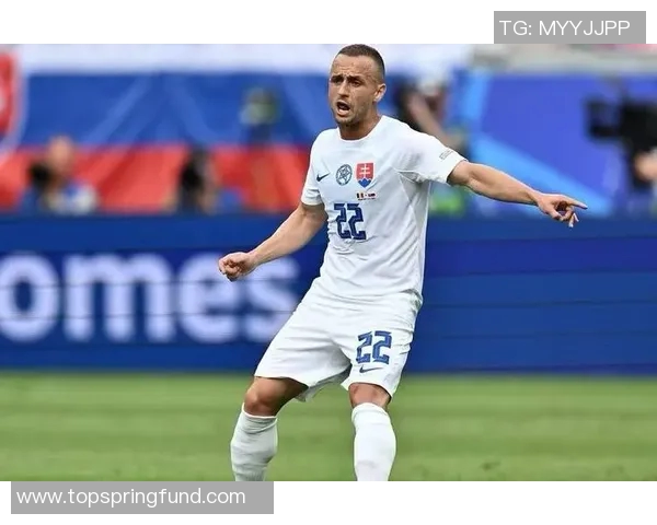 乌克兰足球现役明星球员全名单及其成就解析