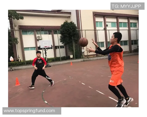 篮球明星在跑步训练中的高清精彩瞬间分享与技巧解析